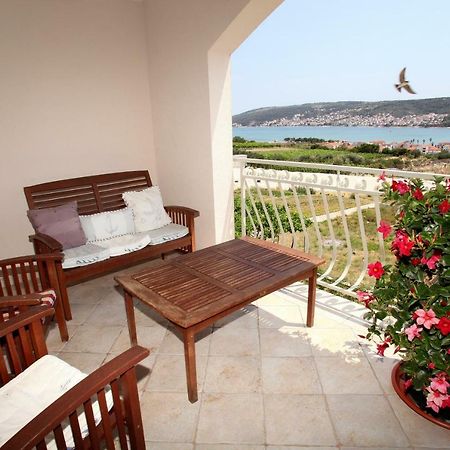 Apartman Dinka Trogir Bagian luar foto