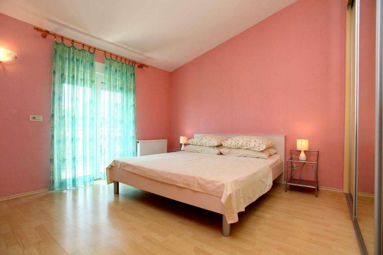 Apartman Dinka Trogir Bagian luar foto