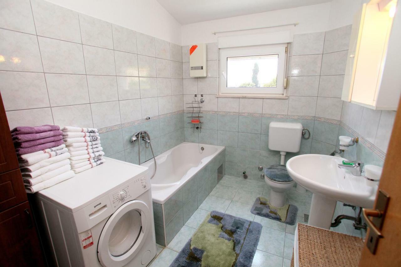 Apartman Dinka Trogir Bagian luar foto