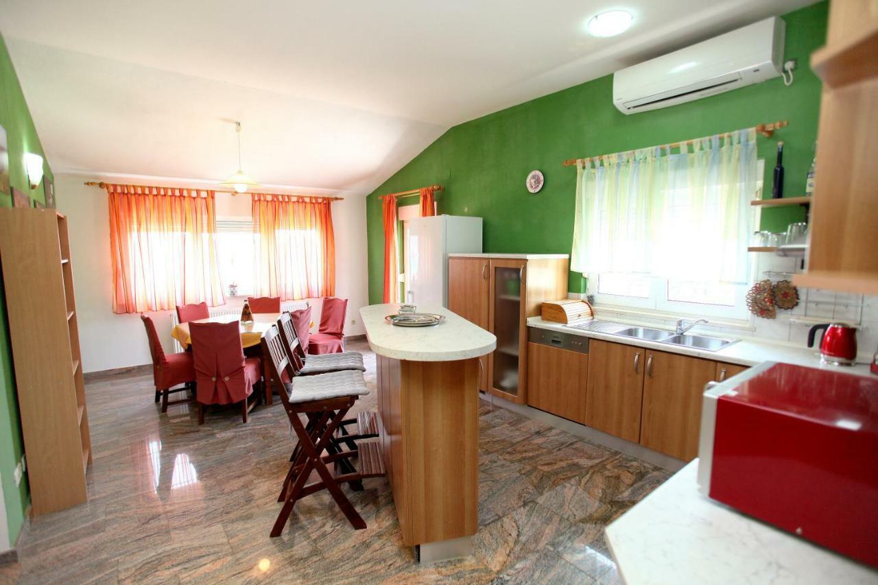 Apartman Dinka Trogir Bagian luar foto