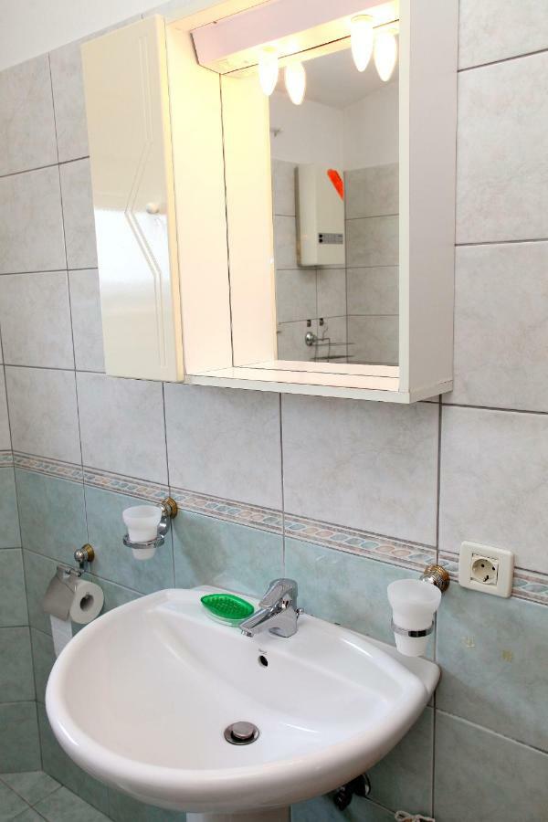 Apartman Dinka Trogir Bagian luar foto