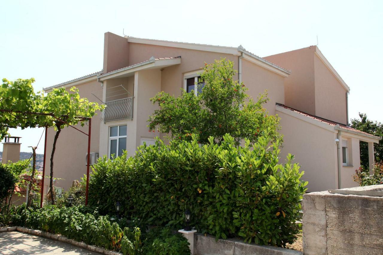 Apartman Dinka Trogir Bagian luar foto